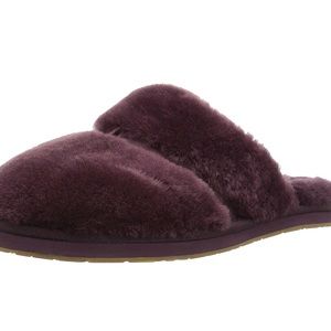 UGG Women’s Dalla Slipper- Port, Size 6